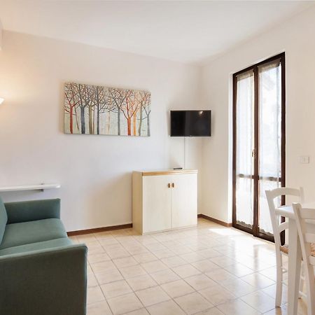 Apartment Rosa Cinderella Lazise Dış mekan fotoğraf